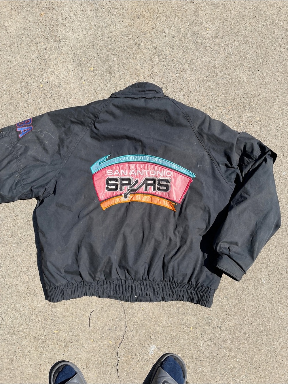 Vintage 90s San Antonio Spurs Pro Player Fiesta Logo Puffer Jacket XL
